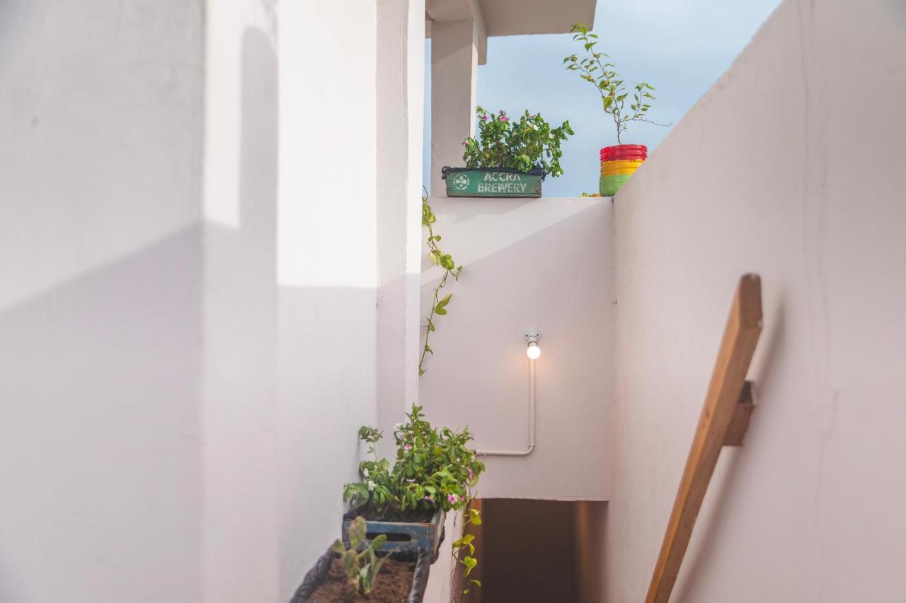African Vibrations Hostel Osu Accra Exterior photo